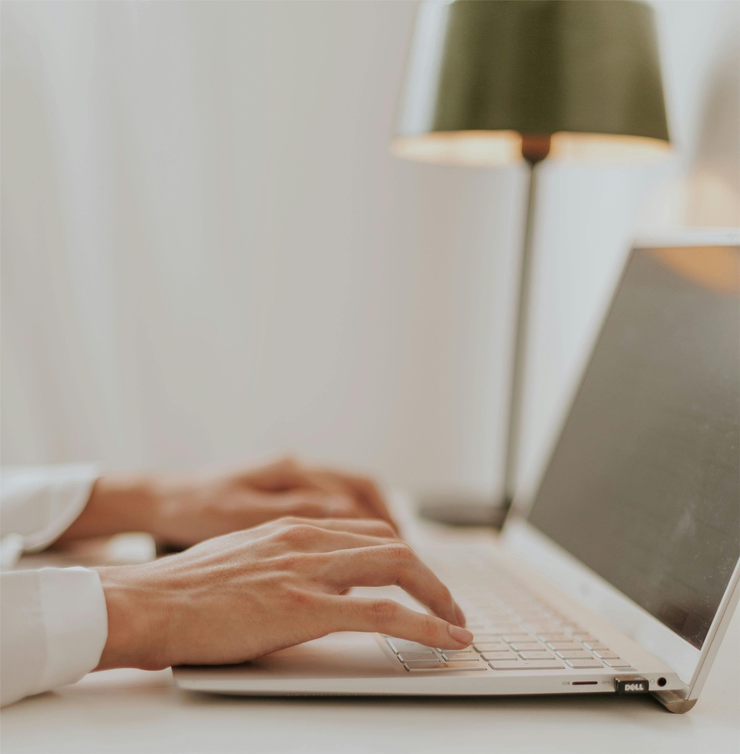 Como Escolher a Assistente Virtual Certa para o Teu Negócio
